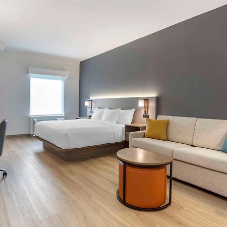Comfort Inn & Suites Newark Liberty International Airport 외부 사진