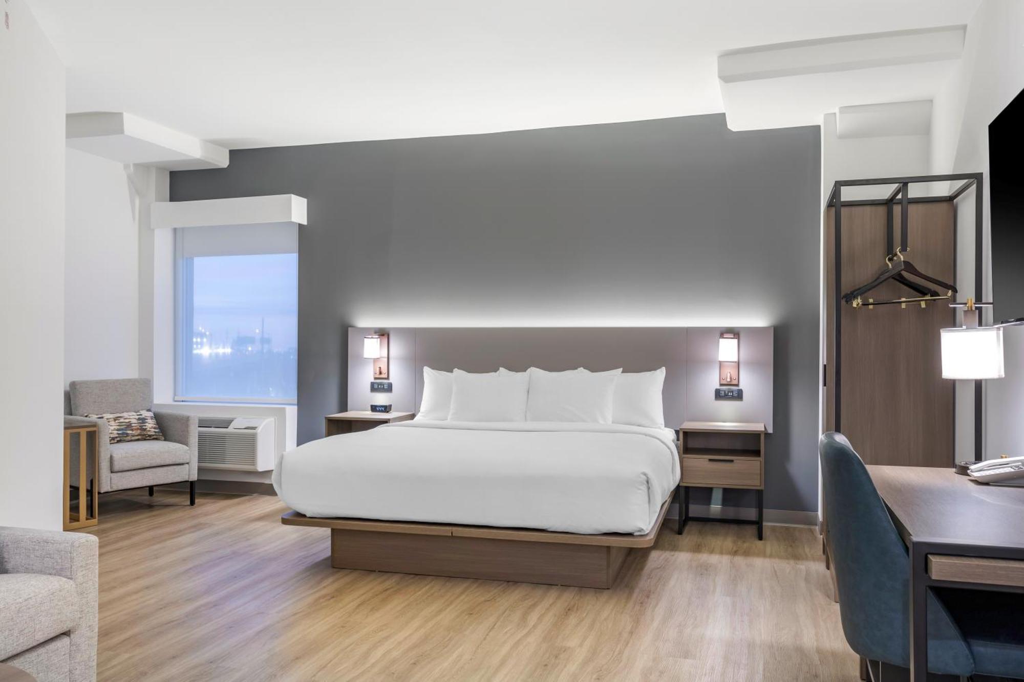 Comfort Inn & Suites Newark Liberty International Airport 외부 사진