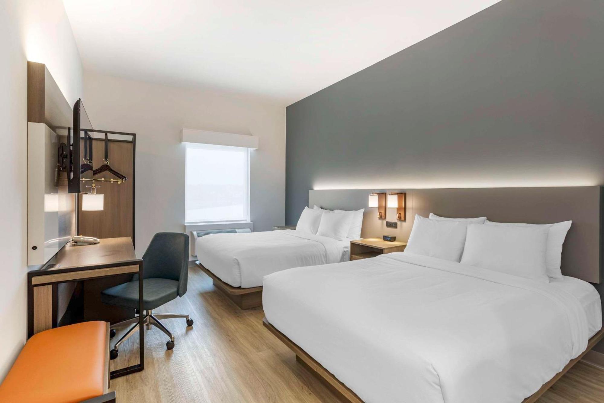 Comfort Inn & Suites Newark Liberty International Airport 외부 사진
