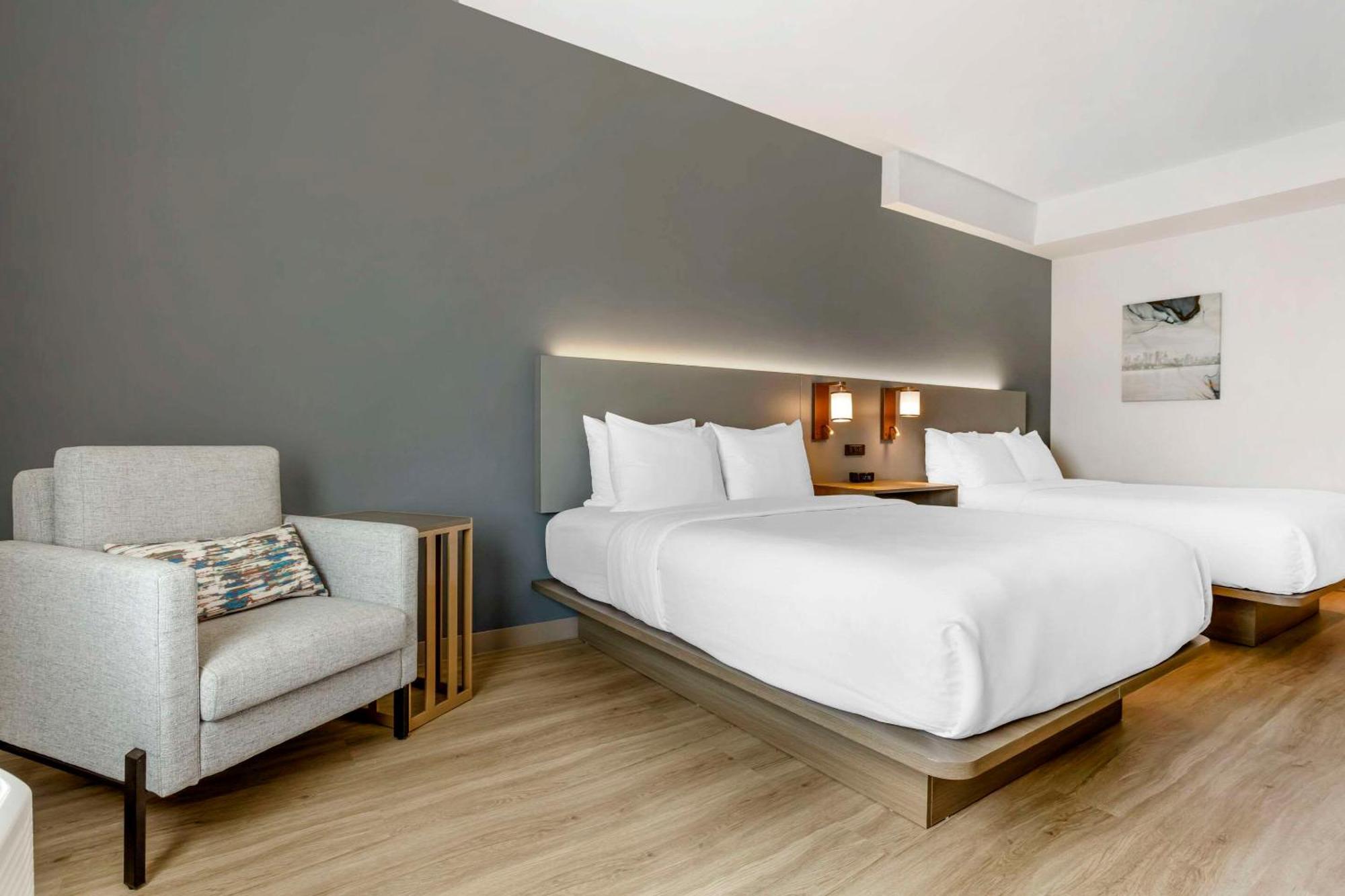 Comfort Inn & Suites Newark Liberty International Airport 외부 사진