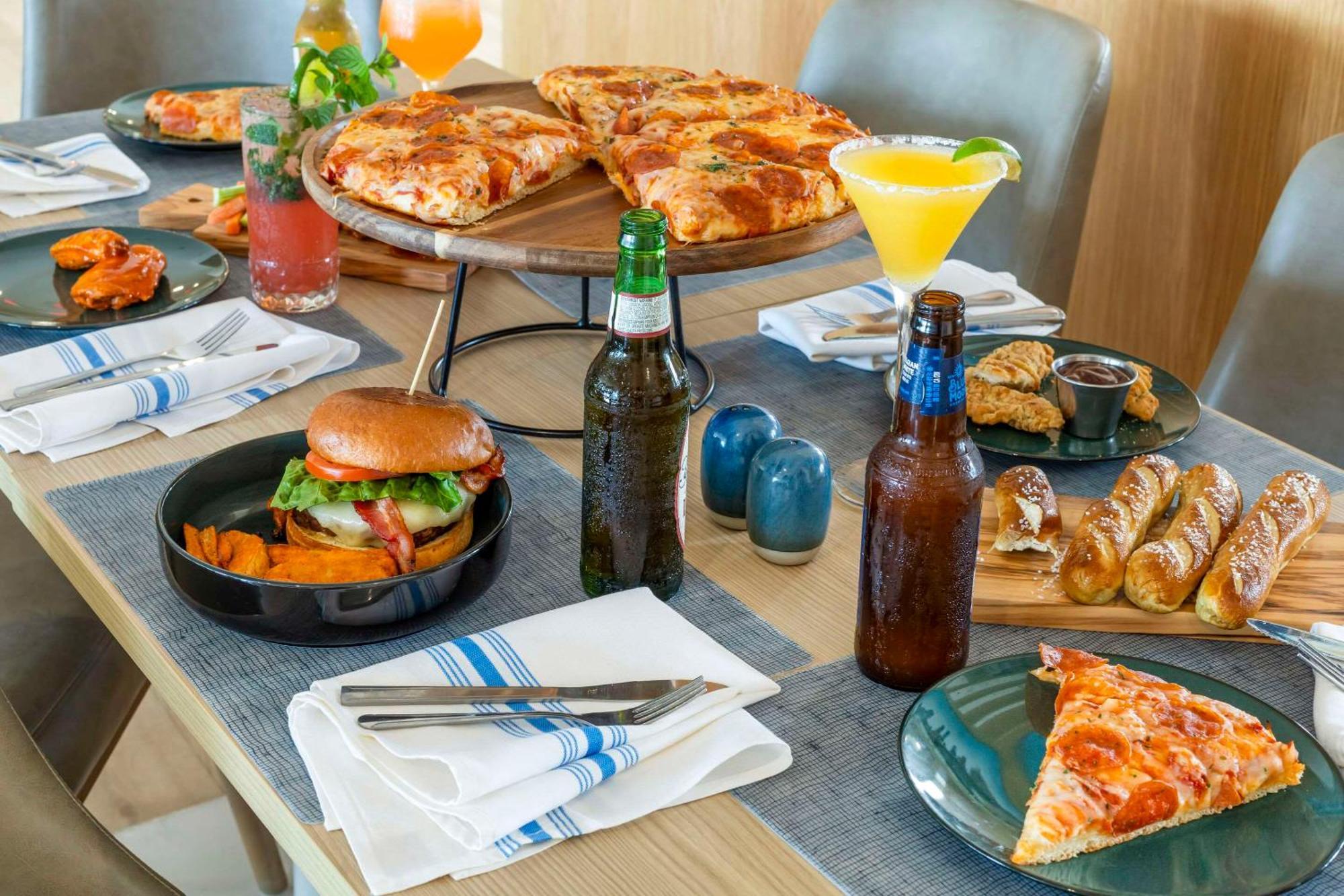 Comfort Inn & Suites Newark Liberty International Airport 외부 사진